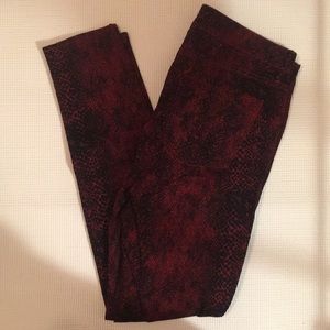 Snake skin print express jeans